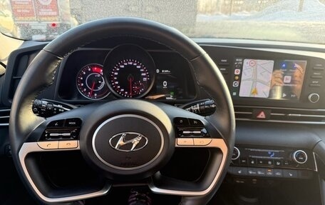 Hyundai Elantra, 2021 год, 2 250 000 рублей, 9 фотография