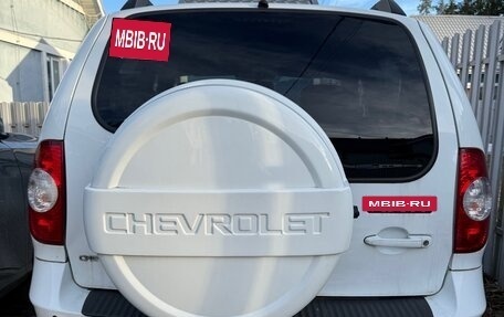 Chevrolet Niva I рестайлинг, 2018 год, 680 000 рублей, 10 фотография