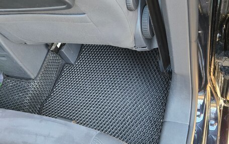 Volkswagen Touran III, 2011 год, 790 000 рублей, 12 фотография