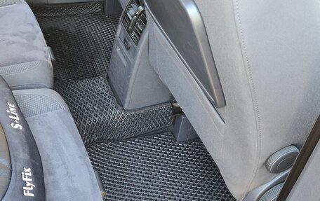 Volkswagen Touran III, 2011 год, 790 000 рублей, 11 фотография