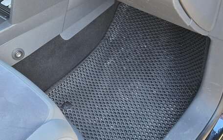 Volkswagen Touran III, 2011 год, 790 000 рублей, 13 фотография