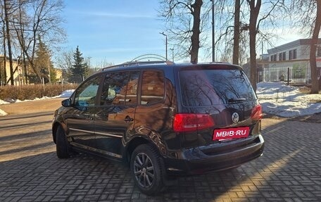 Volkswagen Touran III, 2011 год, 790 000 рублей, 7 фотография