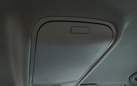 Volkswagen Touran III, 2011 год, 790 000 рублей, 23 фотография