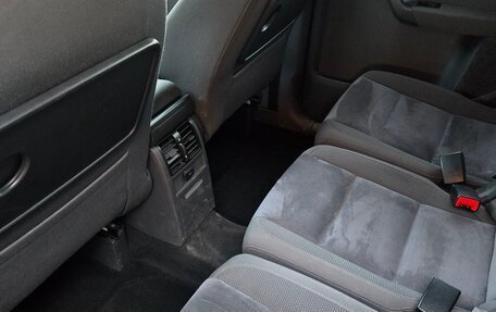 Volkswagen Touran III, 2011 год, 790 000 рублей, 39 фотография