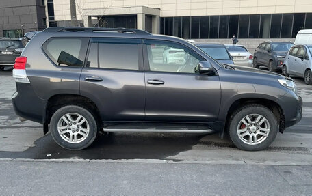 Toyota Land Cruiser Prado 150 рестайлинг 2, 2012 год, 2 150 000 рублей, 5 фотография