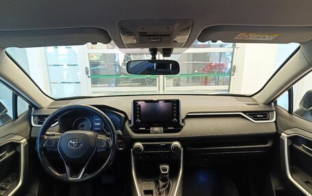 Toyota RAV4, 2019 год, 3 232 000 рублей, 11 фотография