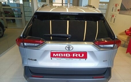 Toyota RAV4, 2019 год, 3 232 000 рублей, 5 фотография