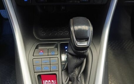 Toyota RAV4, 2019 год, 3 232 000 рублей, 19 фотография