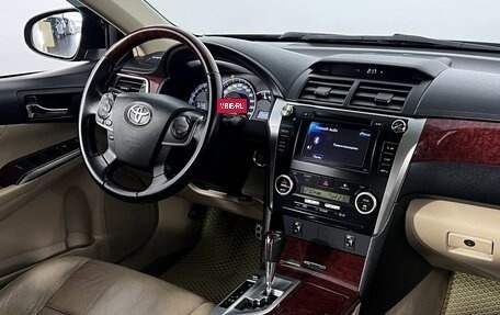 Toyota Camry, 2012 год, 1 570 000 рублей, 13 фотография