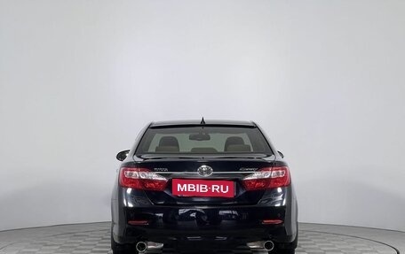 Toyota Camry, 2012 год, 1 570 000 рублей, 6 фотография