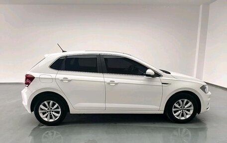 Volkswagen Polo, 2021 год, 1 000 000 рублей, 8 фотография