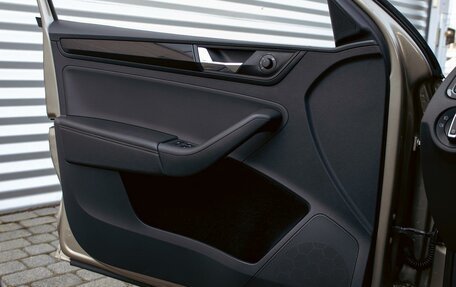 Skoda Rapid I, 2018 год, 1 095 000 рублей, 12 фотография