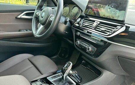 BMW 1 серия, 2021 год, 1 650 000 рублей, 11 фотография