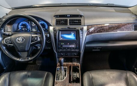 Toyota Camry, 2016 год, 1 750 000 рублей, 10 фотография