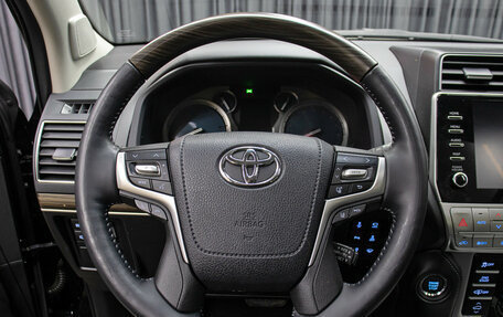 Toyota Land Cruiser Prado 150 рестайлинг 2, 2023 год, 11 998 000 рублей, 15 фотография