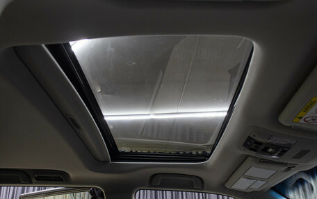 Toyota Land Cruiser Prado 150 рестайлинг 2, 2023 год, 11 998 000 рублей, 21 фотография