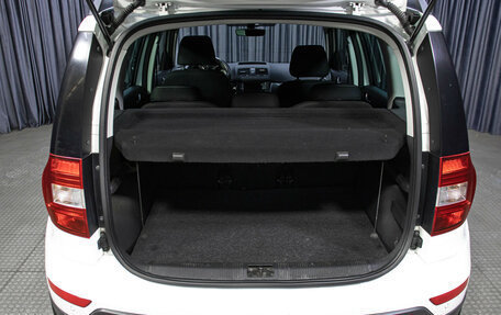 Skoda Yeti I рестайлинг, 2017 год, 1 449 000 рублей, 10 фотография