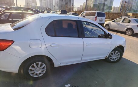 Renault Logan II, 2015 год, 305 000 рублей, 2 фотография