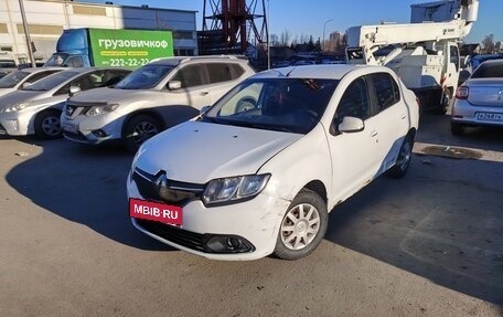 Renault Logan II, 2015 год, 305 000 рублей, 3 фотография