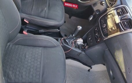 Renault Logan II, 2015 год, 305 000 рублей, 9 фотография