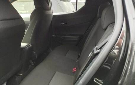 Toyota C-HR I рестайлинг, 2018 год, 1 800 000 рублей, 14 фотография