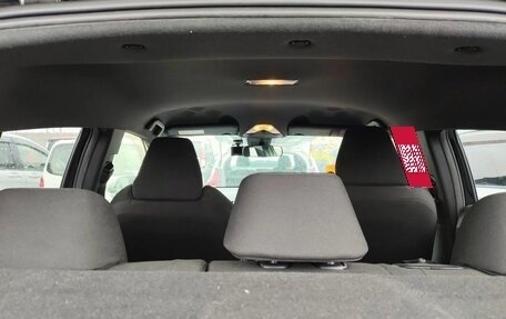 Toyota C-HR I рестайлинг, 2018 год, 1 800 000 рублей, 12 фотография