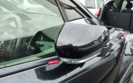 Toyota C-HR I рестайлинг, 2018 год, 1 800 000 рублей, 17 фотография