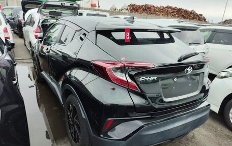 Toyota C-HR I рестайлинг, 2018 год, 1 800 000 рублей, 20 фотография