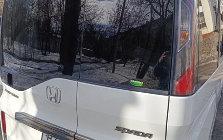 Honda Stepwgn IV, 2019 год, 2 350 000 рублей, 15 фотография