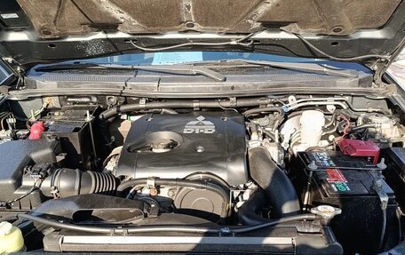 Mitsubishi Pajero Sport II рестайлинг, 2013 год, 1 787 000 рублей, 11 фотография