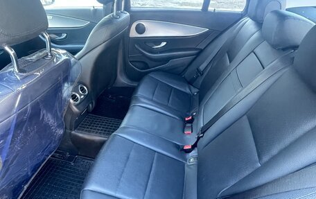 Mercedes-Benz E-Класс, 2017 год, 2 500 000 рублей, 4 фотография