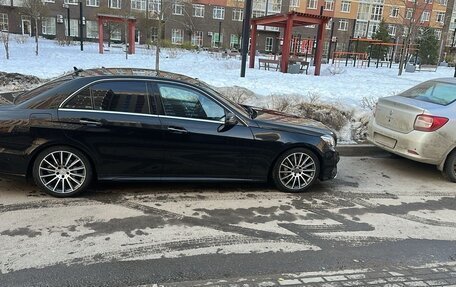 Mercedes-Benz E-Класс, 2013 год, 2 100 000 рублей, 3 фотография