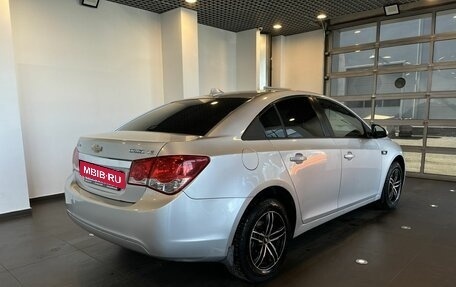 Chevrolet Cruze II, 2011 год, 668 000 рублей, 3 фотография