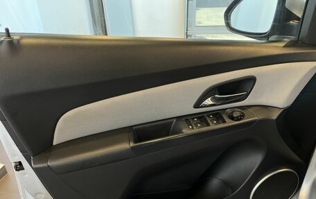 Chevrolet Cruze II, 2011 год, 668 000 рублей, 19 фотография