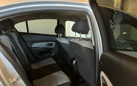 Chevrolet Cruze II, 2011 год, 668 000 рублей, 23 фотография