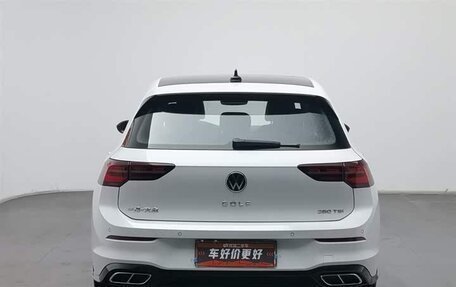 Volkswagen Golf VIII, 2022 год, 2 000 000 рублей, 4 фотография