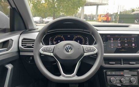 Volkswagen T-Cross I, 2022 год, 1 792 000 рублей, 7 фотография