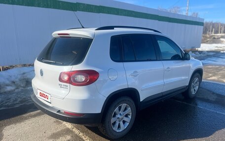 Volkswagen Tiguan I, 2010 год, 950 000 рублей, 2 фотография