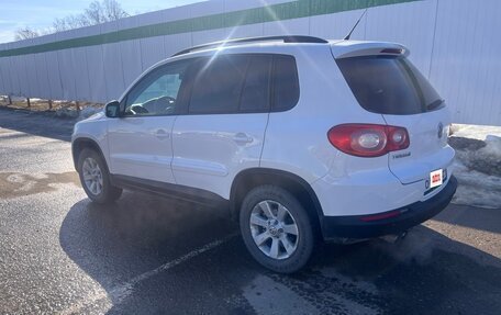 Volkswagen Tiguan I, 2010 год, 950 000 рублей, 3 фотография