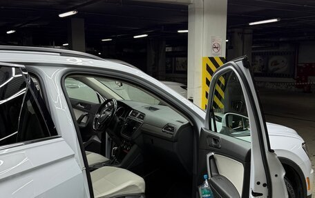 Volkswagen Tiguan II, 2017 год, 1 900 000 рублей, 11 фотография