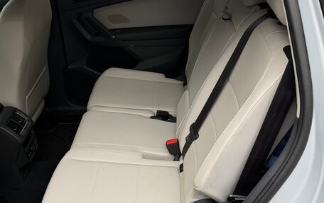 Volkswagen Tiguan II, 2017 год, 1 900 000 рублей, 15 фотография