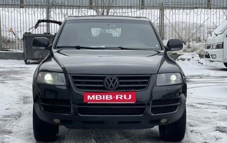 Volkswagen Touareg III, 2005 год, 650 000 рублей, 2 фотография