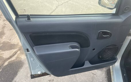 Renault Logan I, 2007 год, 215 000 рублей, 9 фотография