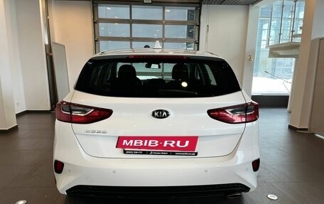 KIA cee'd III, 2019 год, 1 700 000 рублей, 4 фотография