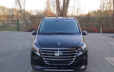 Mercedes-Benz V-Класс, 2026 год, 17 800 000 рублей, 2 фотография