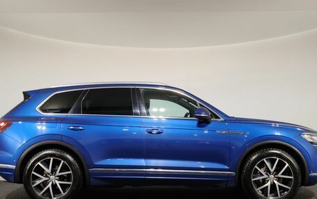 Volkswagen Touareg III, 2018 год, 4 470 000 рублей, 4 фотография