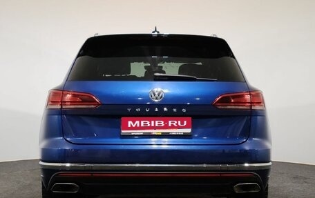 Volkswagen Touareg III, 2018 год, 4 470 000 рублей, 6 фотография