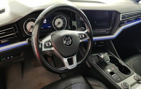 Volkswagen Touareg III, 2018 год, 4 470 000 рублей, 12 фотография