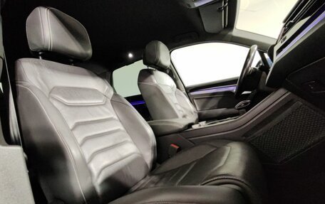 Volkswagen Touareg III, 2018 год, 4 470 000 рублей, 16 фотография