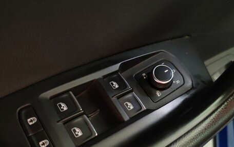 Volkswagen Touareg III, 2018 год, 4 470 000 рублей, 17 фотография